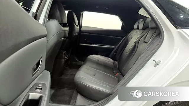 Hyundai The New Avante (CN7) 2024 Белый из Кореи, фото 3