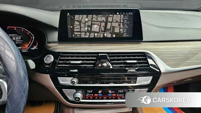 BMW 5 Series (G30) 2020 Белый из Кореи, фото 3