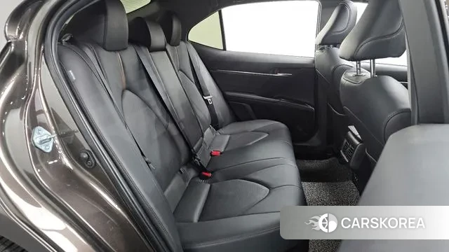 Toyota Camry (XV70) 2018 Коричневый из Кореи, фото 3