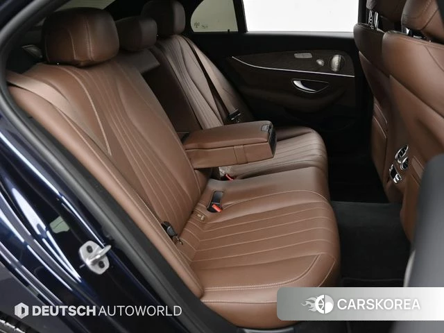 Mercedes-Benz E-Class W213 2022 Синий из Кореи, фото 3