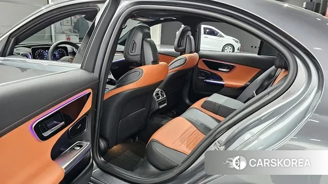 Mercedes-Benz C-Class W206 2023 Серый из Кореи, фото 3