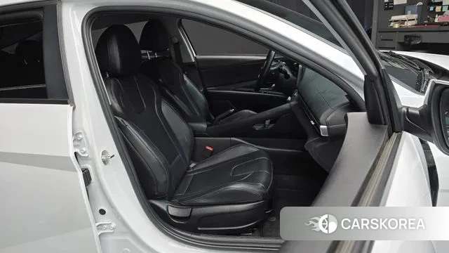 Hyundai Avante (CN7) 2022 Белый из Кореи, фото 3