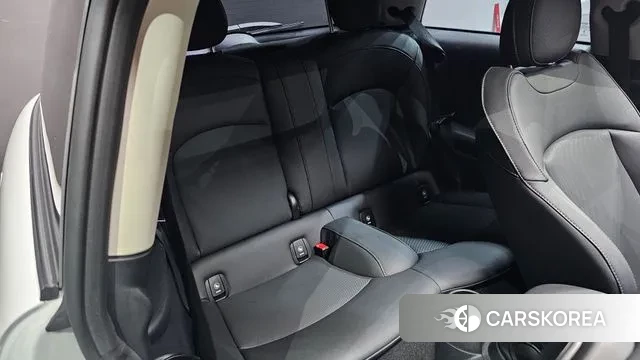 Mini Cooper 2023 Белый из Кореи, фото 3