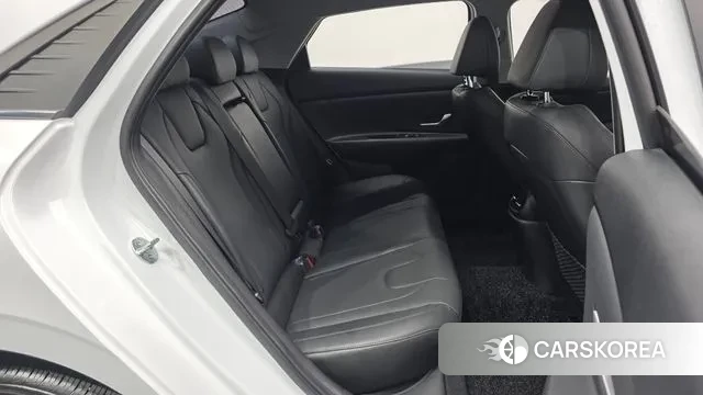 Hyundai Avante (CN7) 2022 Белый из Кореи, фото 3