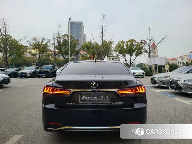 Lexus LS 2023 Черный из Китая, фото 3