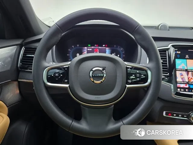 Volvo XC90 second Generation 2024 Белый из Кореи, фото 3