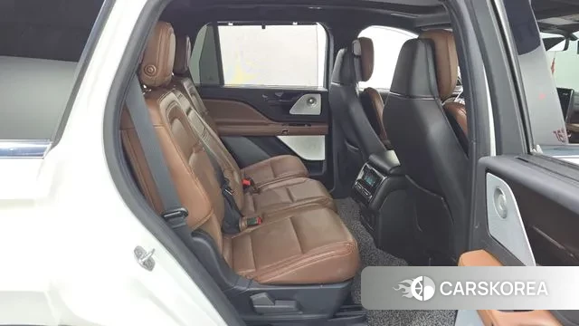 Lincoln Aviator 2nd generation 2020 Белый из Кореи, фото 3