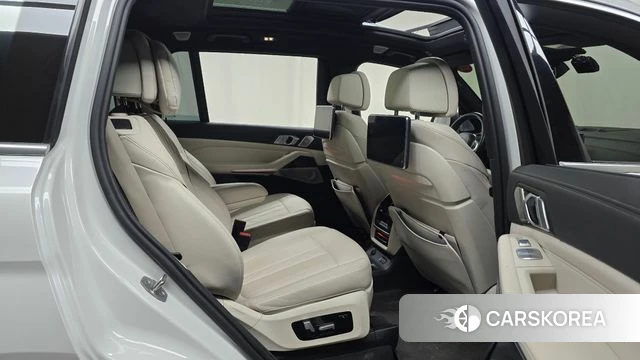 BMW X7 (G07) 2021 Белый из Кореи, фото 3