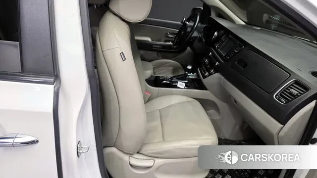 Kia The New Carnival 2019 Белый из Кореи, фото 3