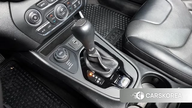 Jeep Cherokee (KL) 2022 Черный из Кореи, фото 3