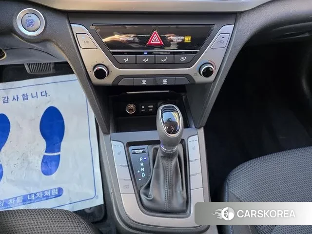 Hyundai Avante AD 2018 Белый из Кореи, фото 3