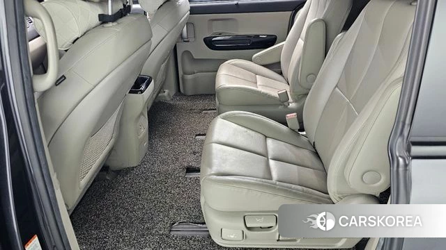 Kia The New Carnival 2018 Серый из Кореи, фото 3