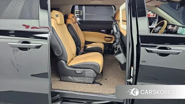 Kia Carnival 4th generation 2022 Черный из Кореи, фото 3