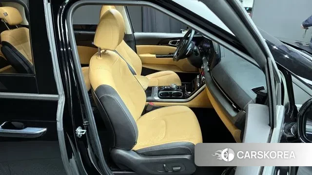 Kia Carnival 4th generation 2022 Черный из Кореи, фото 3