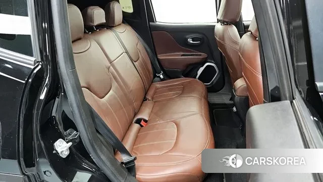 Jeep Renegade 2018 Черный из Кореи, фото 3