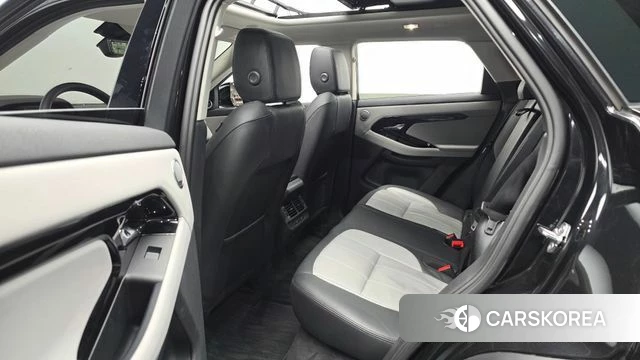 Land Rover Range Rover Evoque 2nd Generation 2024 Черный из Кореи, фото 3