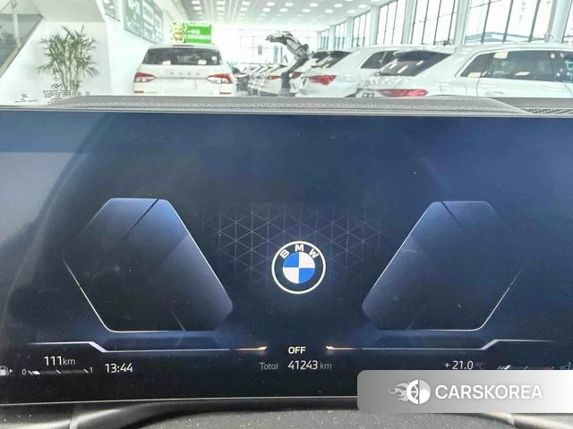 BMW 3 series 2023 Белый из Китая, фото 3