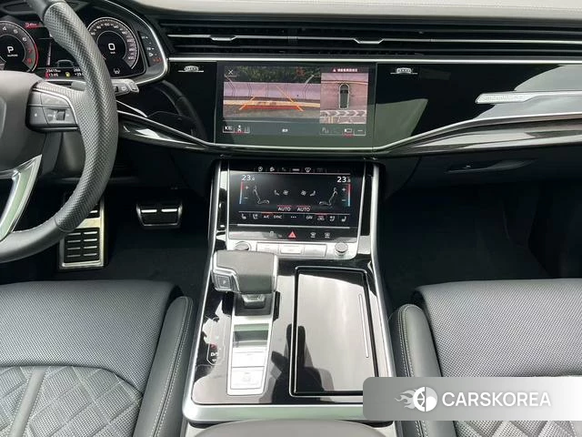 Audi Q8 2021 Черный из Китая, фото 3