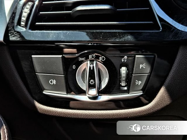 BMW 5 Series (G30) 2022 Черный из Кореи, фото 3