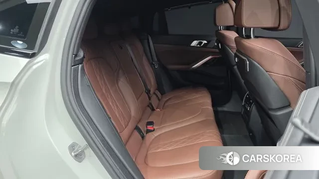 BMW X6 (G06) 2023 Белый из Кореи, фото 3