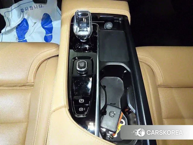 Volvo S90 2023 Черный из Кореи, фото 3