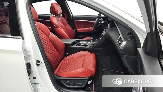 Genesis The New G70 2023 Белый из Кореи, фото 3