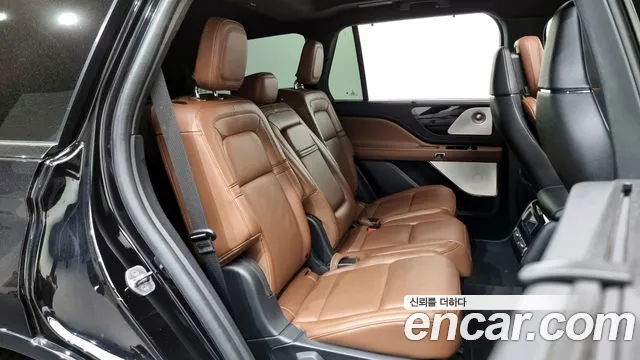 Lincoln Aviator 2nd generation 2023 Черный из Кореи, фото 3