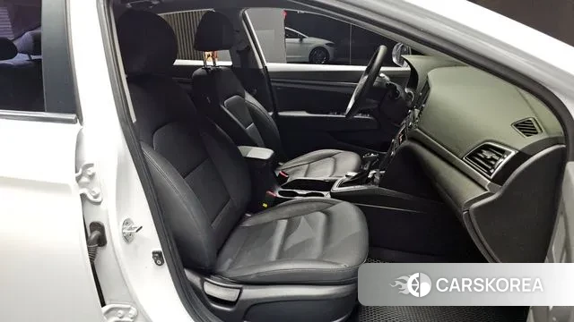 Hyundai Avante AD 2018 Белый из Кореи, фото 3