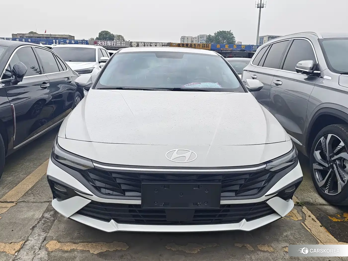 Hyundai Elantra 2024 Белый из Китая, фото 3