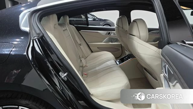 BMW 8 Series (G15) 2022 Черный из Кореи, фото 3