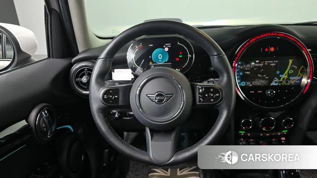 Mini Cooper 2023 Цвет тростника из Кореи, фото 3