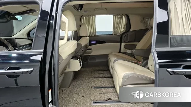 Kia Carnival 4th generation 2023 Черный из Кореи, фото 3