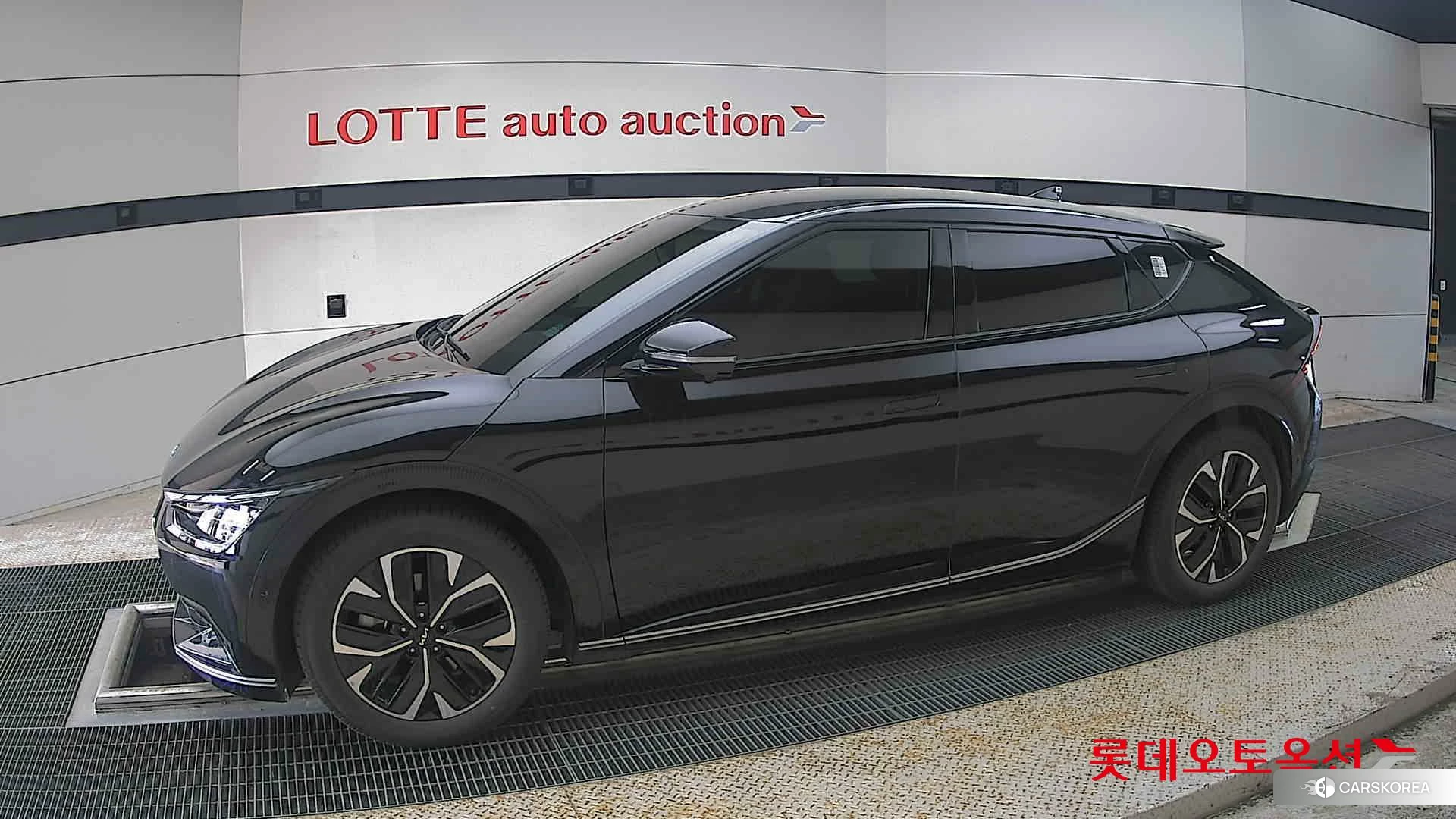 Kia EV6 2022 Черный из Кореи, фото 3