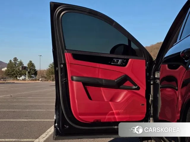 Porsche Cayenne (PO536) 2020 Черный из Кореи, фото 3