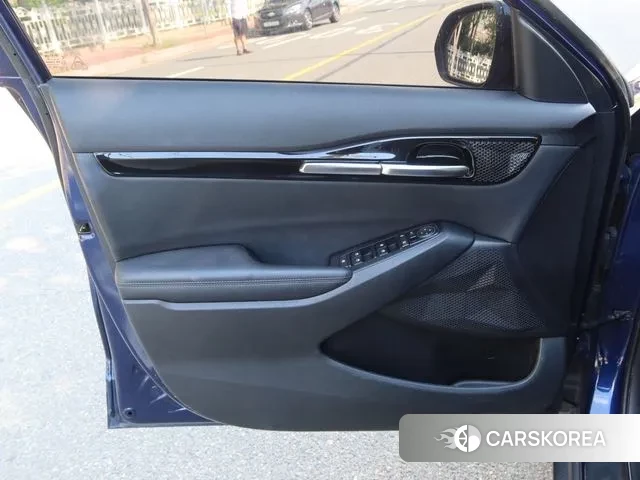 Kia Seltos 2020 Синий из Кореи, фото 3