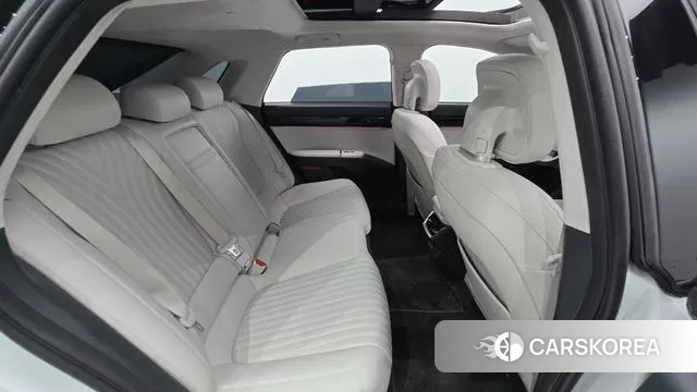 Hyundai Grandeur Hybrid (GN7) 2024 Белый из Кореи, фото 3