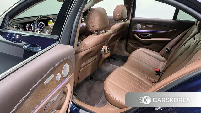Mercedes-Benz E-Class W213 2019 Синий из Кореи, фото 3
