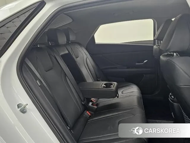 Hyundai The New Avante (CN7) 2023 Белый из Кореи, фото 3