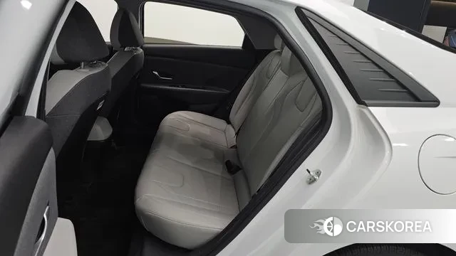 Hyundai Avante (CN7) 2022 Белый из Кореи, фото 3