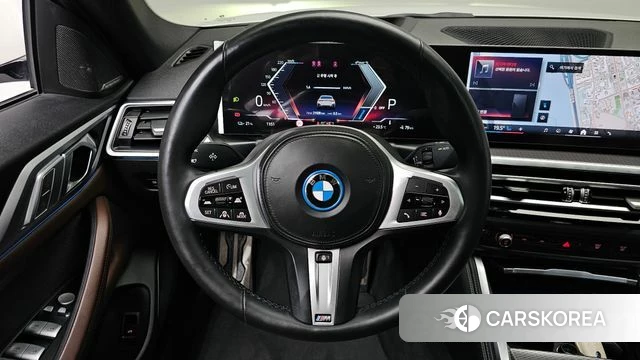 BMW i4 2024 Белый из Кореи, фото 3