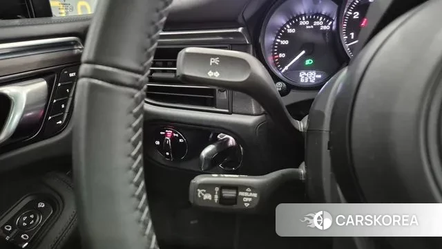 Porsche Macan 2023 Черный из Кореи, фото 3