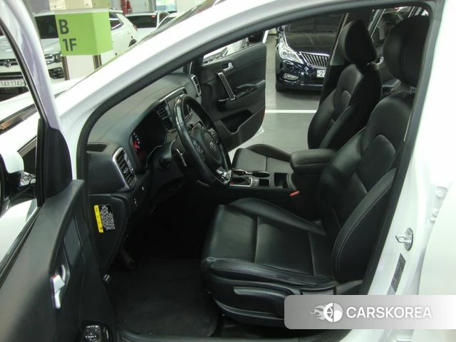 Kia Sportage The Bold 2018 Белый из Кореи, фото 3