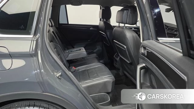 Volkswagen Tiguan second Generation 2018 Серый из Кореи, фото 3