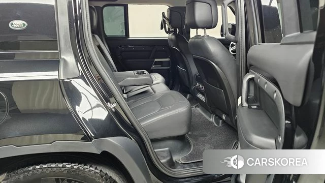 Land Rover Defender (L663) 2022 Черный из Кореи, фото 3