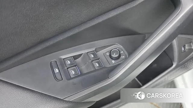 Volkswagen 7th Generation of Jetta 2021 Белый из Кореи, фото 3