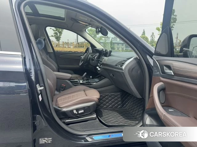 BMW X3 2021 Черный из Китая, фото 3