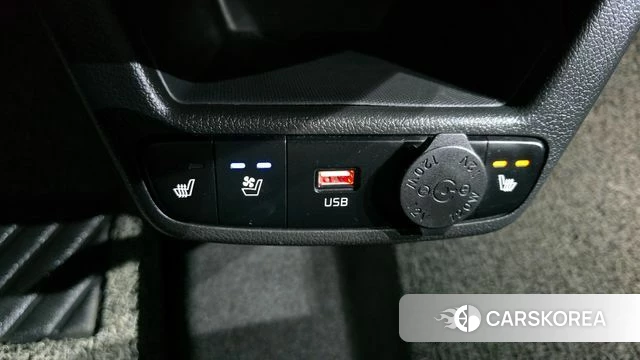 Kia The New Kia Ray EV 2023 Черный из Кореи, фото 3