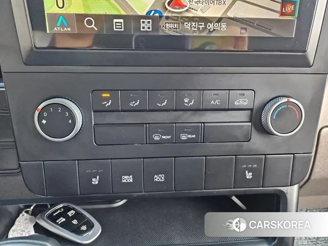 Hyundai Staria 2021 Серебряный из Кореи, фото 3