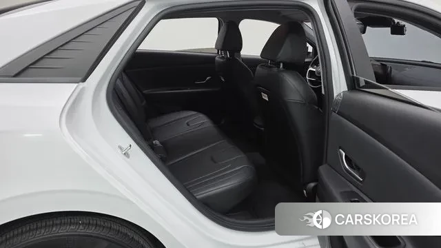 Hyundai Avante Hybrid (CN7) 2021 Белый из Кореи, фото 3