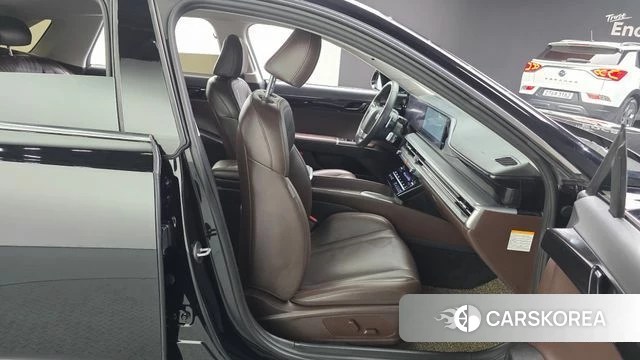 Hyundai Grandeur Hybrid (GN7) 2022 Черный из Кореи, фото 3